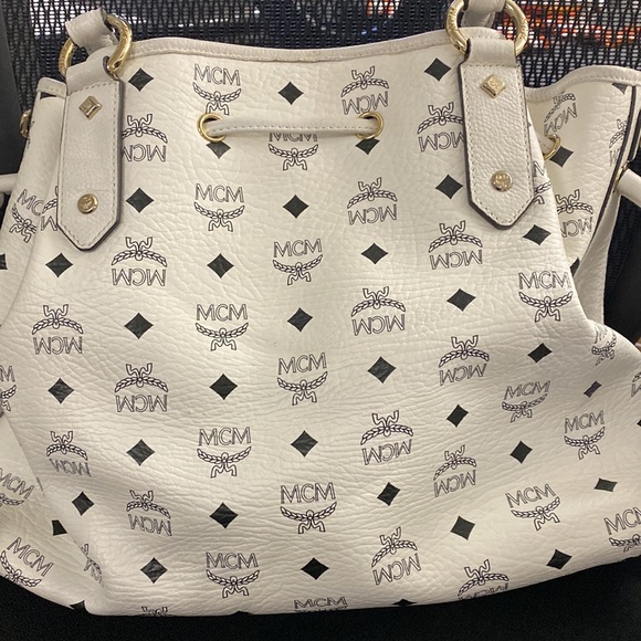 Sold ‼️Preloved MCM Tote Bag - Picture 2 of 7